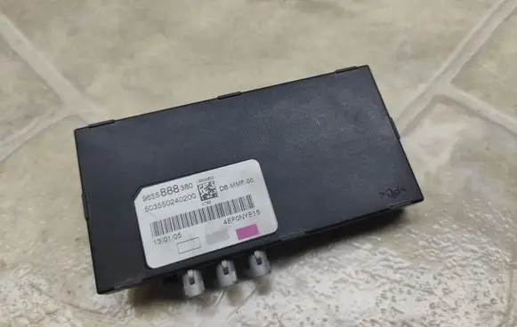 Peugeot 407 Aerial antenna amplifier 9655888380 503550240200