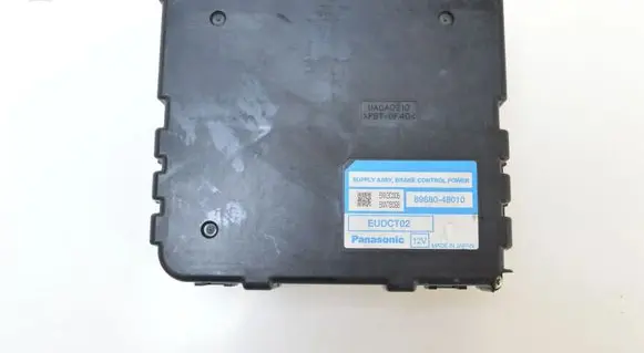 Lexus RX 330 - 350 - 400H Other devices 8968048010
