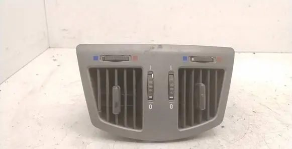 Rear air vent grill
