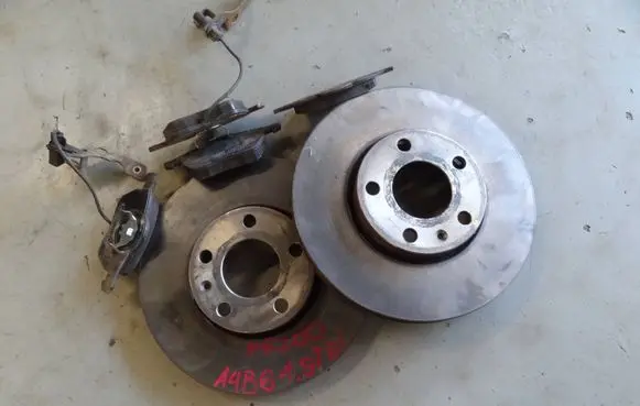 Audi A4 S4 B6 8E 8H Front brake disc