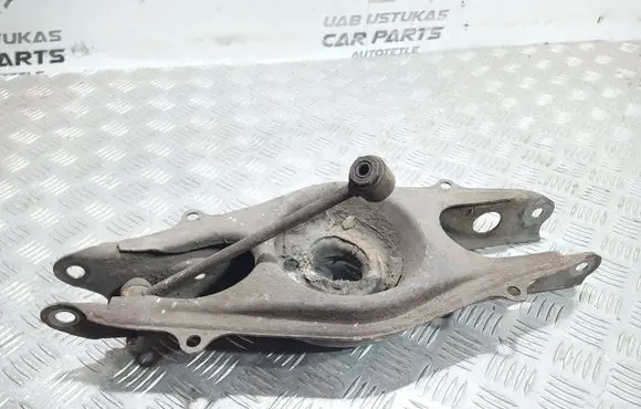Mercedes-Benz C W204 Rear upper control arm/wishbone