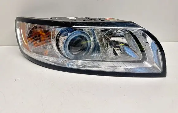 Volvo V50 Headlight/headlamp 31299588 0301237272 LE06A6152X
