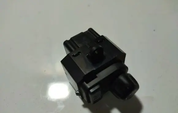 Peugeot 406 Wing mirror switch SEAG012M1