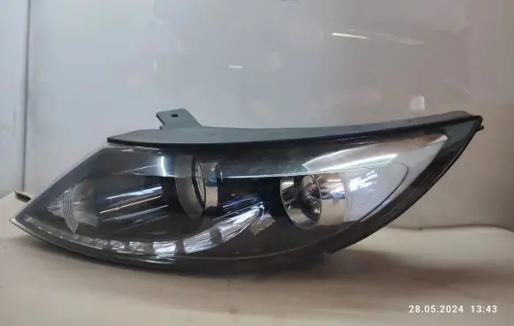 KIA Sportage Headlight/headlamp 921013U270