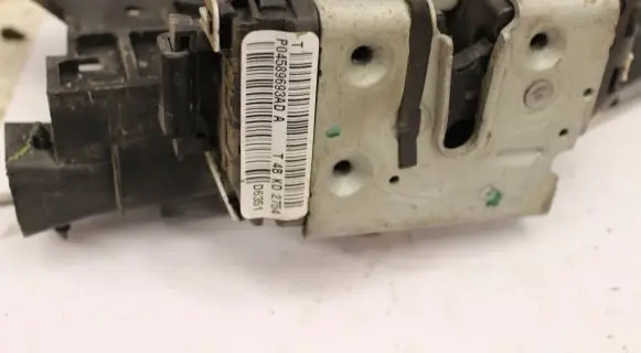 Chrysler Town & Country V Front door lock P04589693ADA