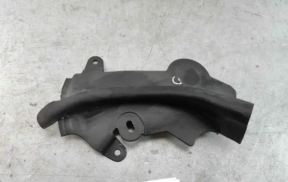 BMW 7 G11 G12 Engine compartment rubber 51767347395 7347395