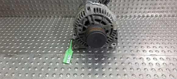 Volkswagen Golf IV Generator/alternator 038903023G