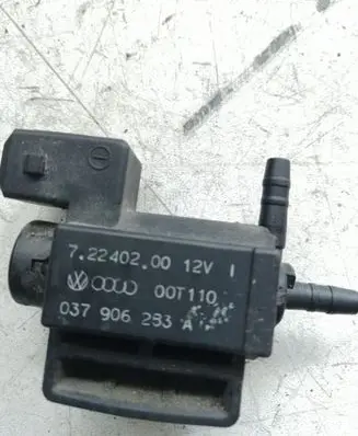 Audi A3 S3 A3 Sportback 8P Vacuum valve 037906283A