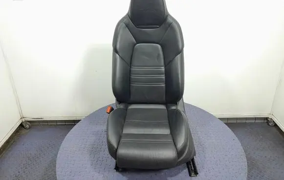 Porsche Cayenne (9PA) Front driver seat 