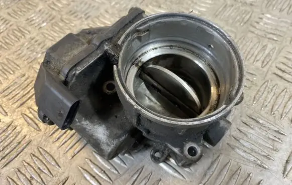 Mercedes-Benz Vito Viano W639 Throttle valve A6460901770 DK0039 A2C53358149