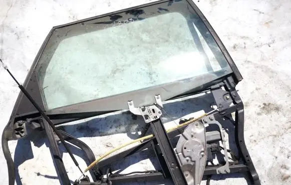 Audi A6 S6 C5 4B Rear door window/glass frame 
