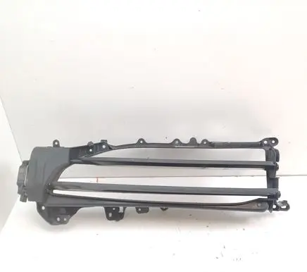 Porsche Taycan 9J1 Intercooler air guide/duct channel 9J1121753D 9J1121751 95B965501AA