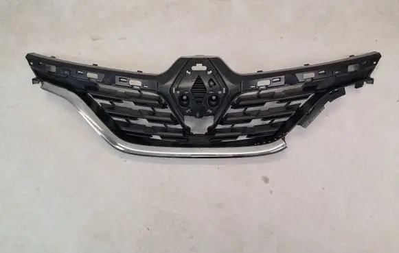 Renault Captur II Front grill 623105565R G187