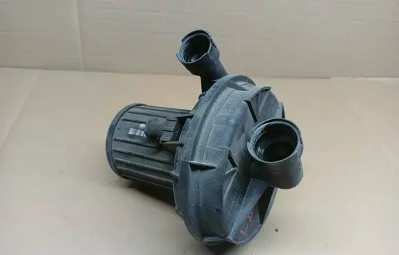 Seat Leon (1P) Secondary air pump 06A131333C 72293407