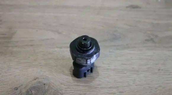 Toyota Corolla Verso AR10 Air conditioning (A/C) pressure sensor 4990007141