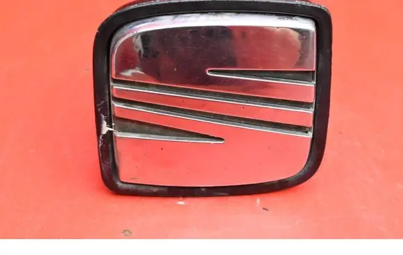 Seat Ibiza II (6k) Tailgate/trunk/boot exterior handle 6K0827585B