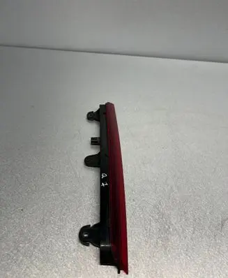 Audi Q7 4L Third/center stoplight ---