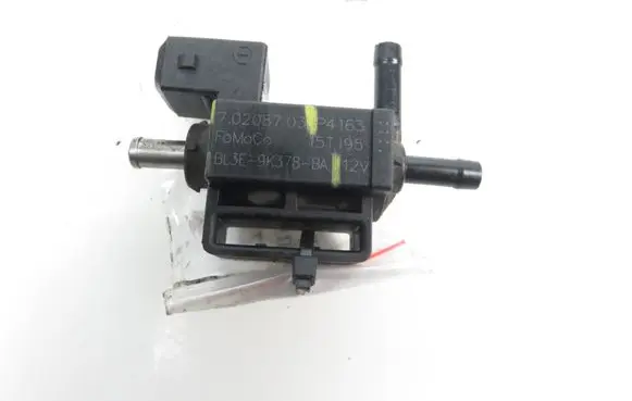Valve vacuum