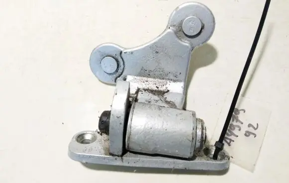 Mercedes-Benz C AMG W204 Front door upper hinge
