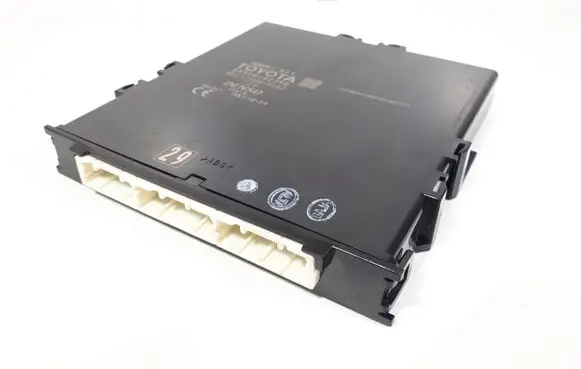 Toyota Auris E180 Keyless (KESSY) go control unit/module 8999002390 MB2325009542