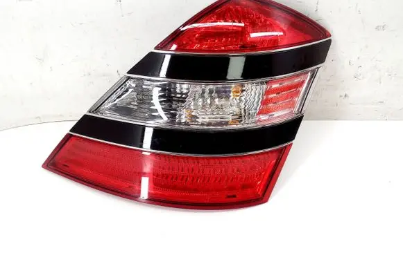 Mercedes-Benz S W221 Rear/tail lights A2218200464
