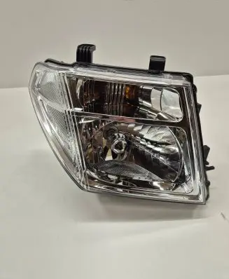 Nissan Navara D40 Headlight/headlamp 26010EB40A