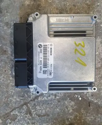 BMW 3 E92 E93 Engine control unit/module 7823420