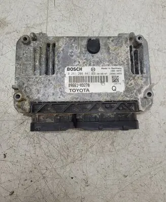 Toyota Yaris Engine control unit/module 0261208841