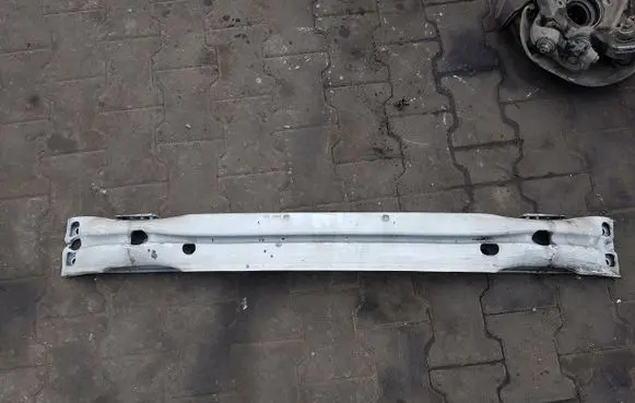 Volvo V40 Front bumper cross member 31276334