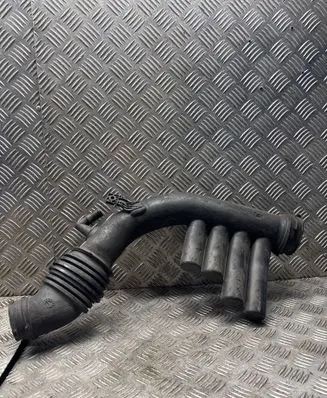 Land Rover Freelander 2 - LR2 Air intake hose/pipe 6G929A673BG 6652A