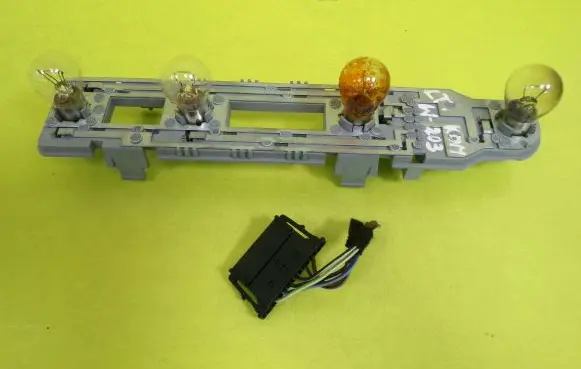 Mercedes-Benz C W203 Tail light bulb cover holder
