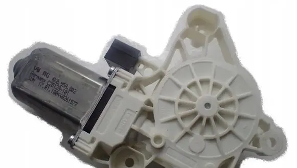 Audi A7 S7 4K8 Front door window regulator motor 4K0959802