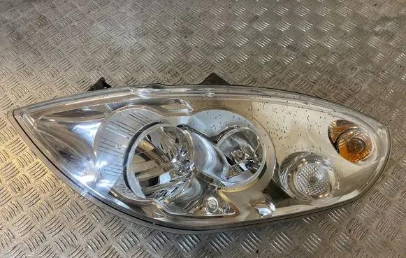 Renault Master III Headlight/headlamp 260603994R 1ER01011731 0101173100107270