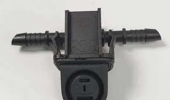 Mercedes-Benz GLK (X204) Headlight washer pump 
