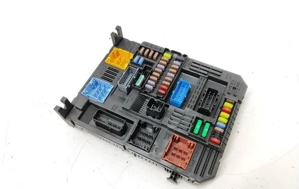 Peugeot 308 BSM Control unit 9830805680 0031940717 28625151