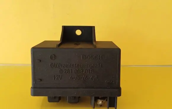 Alfa Romeo 156 Glow plug pre-heat relay 0281003018