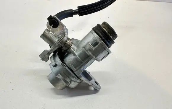Audi A8 S8 D3 4E Tailgate exterior lock 8E0823573