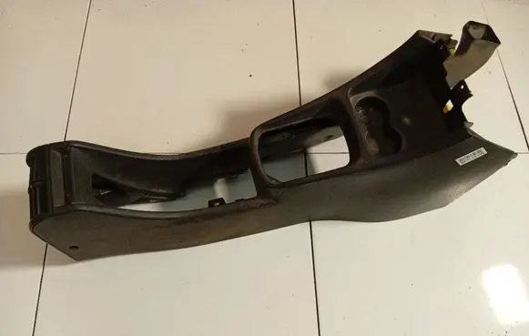 Opel Zafira A Center console 90590782