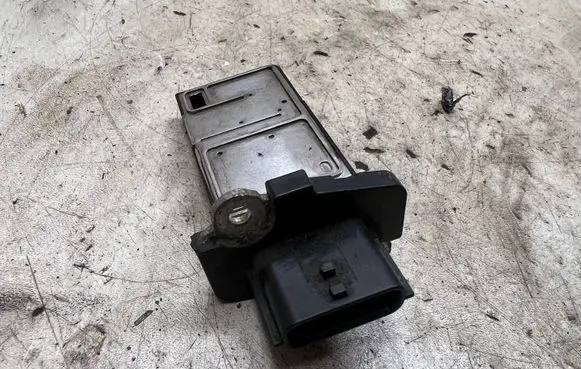 Nissan Pathfinder R51 Mass air flow meter 226807S000
