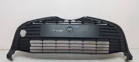 Toyota Yaris Front bumper lower grill 531120D40 531020D050