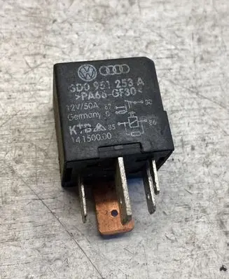 Volkswagen PASSAT B6 Other relay 3d0951253a