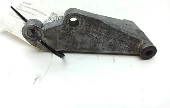Mercedes-Benz S W116 Power steering pump mounting bracket 1104662941