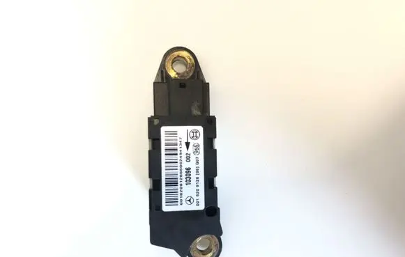 Mercedes-Benz E W211 Airbag deployment crash/impact sensor 0018209126 103096002