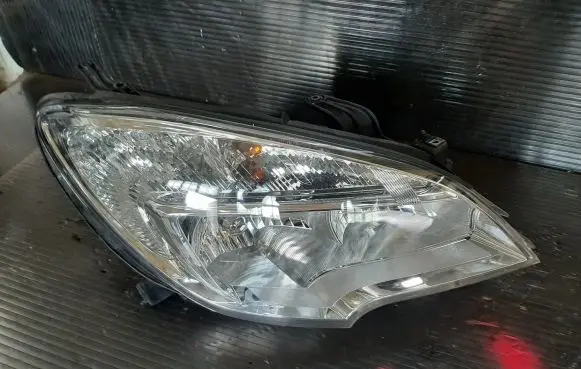 Opel Mokka Headlight/headlamp