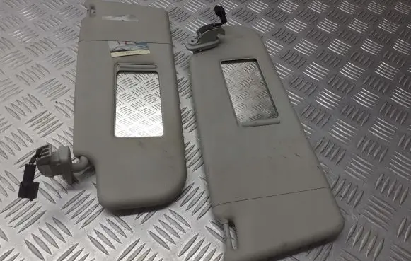 Volkswagen Polo IV 9N3 Sun visor
