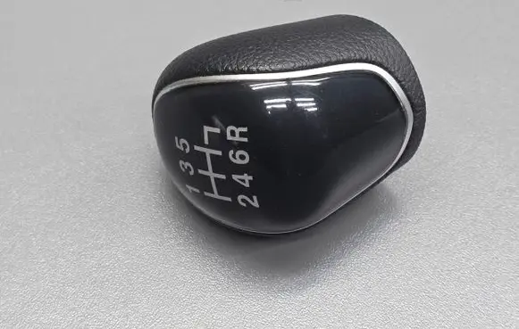 Ford Fiesta Gear lever shifter trim leather/knob 