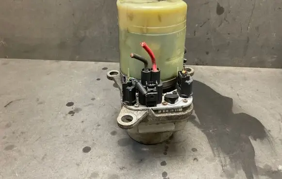 Ford Focus Electric power steering pump 1040085011094F 4M513K514AD