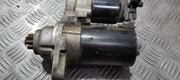 Volkswagen Polo Starter motor 021911023g 0001120400