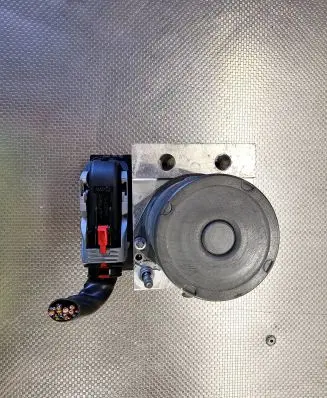 Audi A4 S4 B7 8E 8H ABS Pump 8E0910517J 8E0614517BH