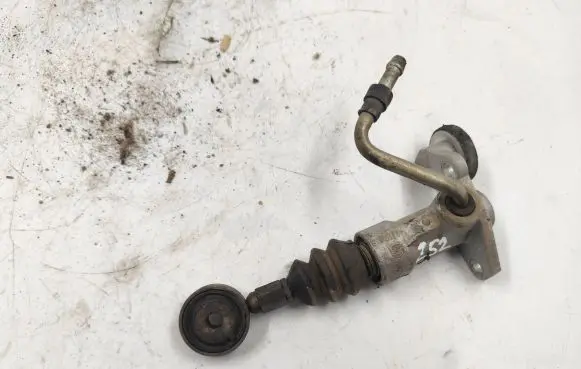 Audi A4 S4 B5 8D Clutch master cylinder 8D1721401